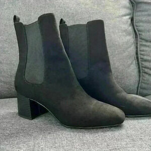 Ann Taylor ankle boots
